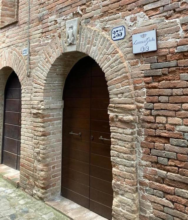 La Casa Di Giulia Bed & Breakfast Sarnano Bagian luar foto