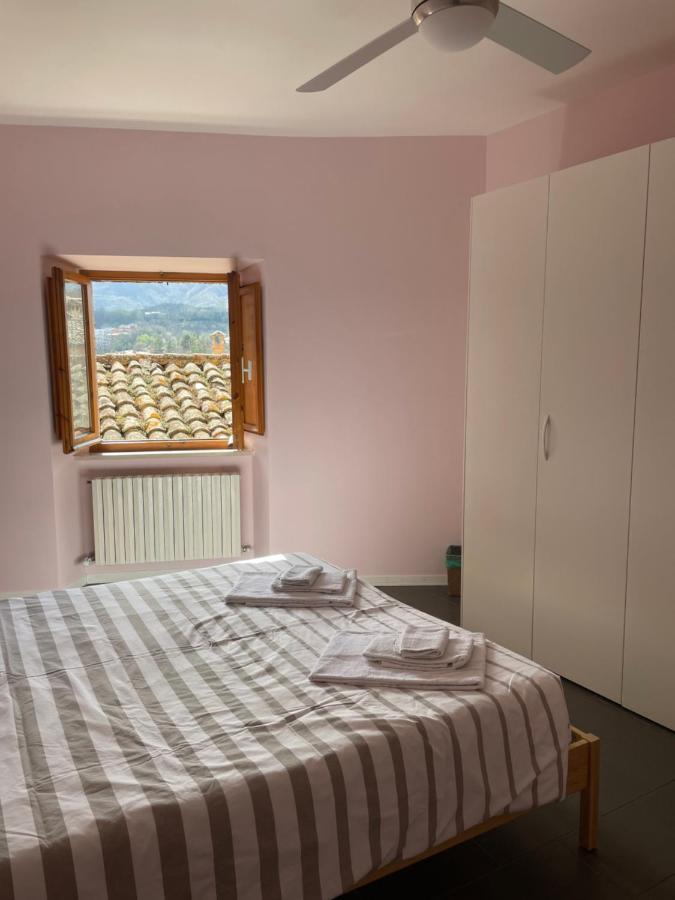 La Casa Di Giulia Bed & Breakfast Sarnano Bagian luar foto